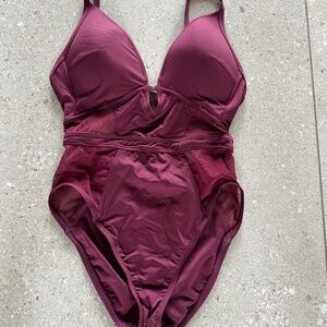 KENNETH COLE NEW YORK MESH PANEL SWIMSUIT BURGUNDY SMALL